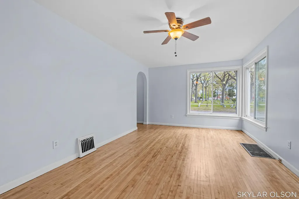 2153 Philo Avenue Muskegon City MI 49441