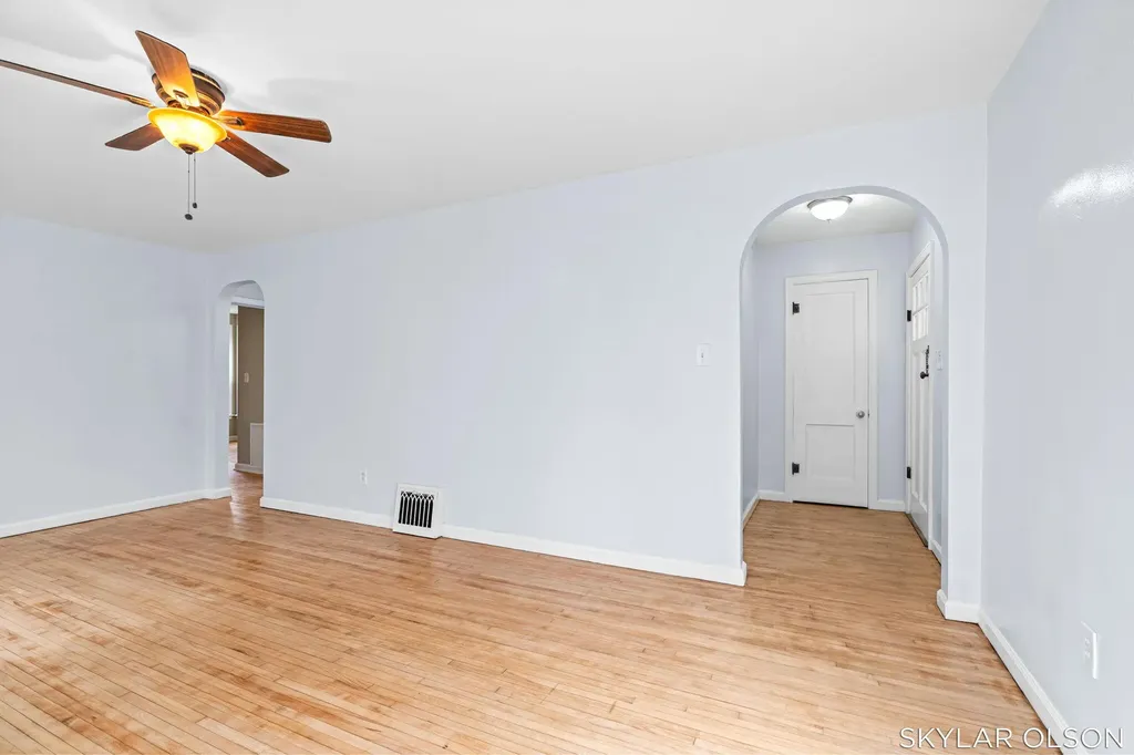 2153 Philo Avenue Muskegon City MI 49441