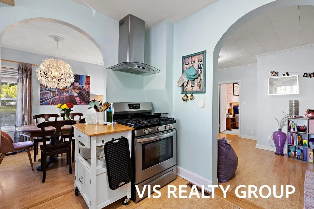 508 Monroe Avenue Grand Haven City MI 49417