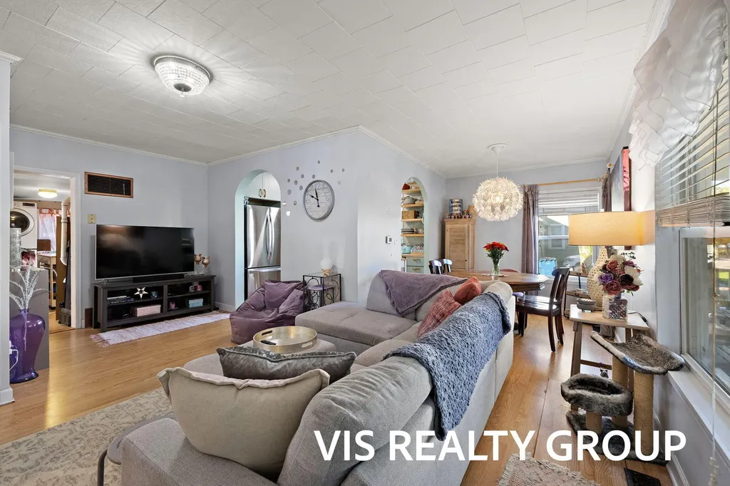 508 Monroe Avenue Grand Haven City MI 49417