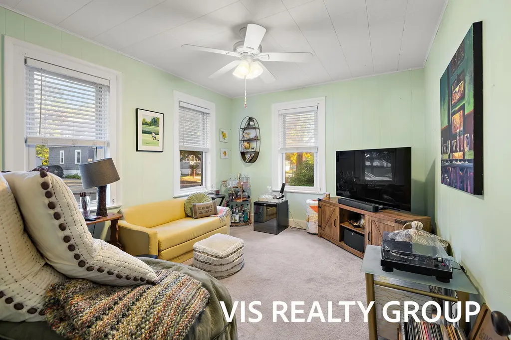 508 Monroe Avenue Grand Haven City MI 49417