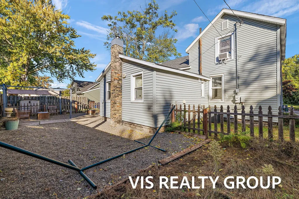 508 Monroe Avenue Grand Haven City MI 49417