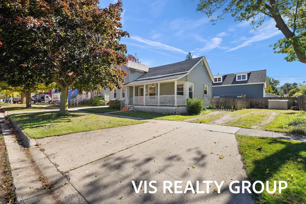 508 Monroe Avenue Grand Haven City MI 49417