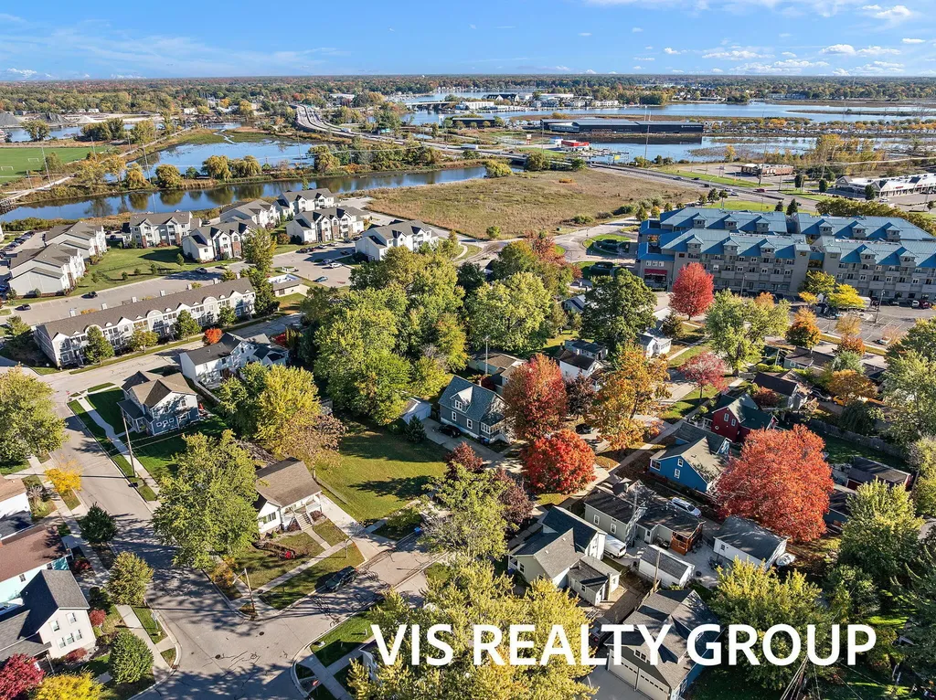 508 Monroe Avenue Grand Haven City MI 49417