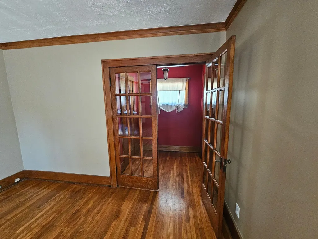 921 Ireland Avenue Muskegon City MI 49441