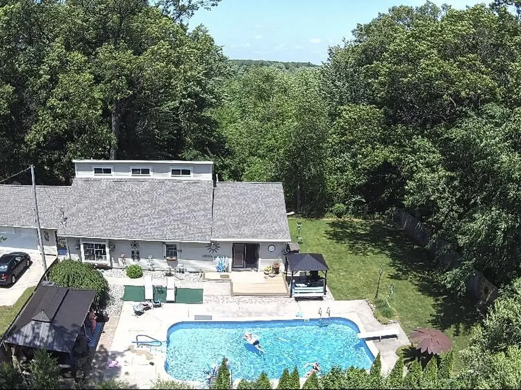 3222 George Street Fruitport Charter Township MI 49444
