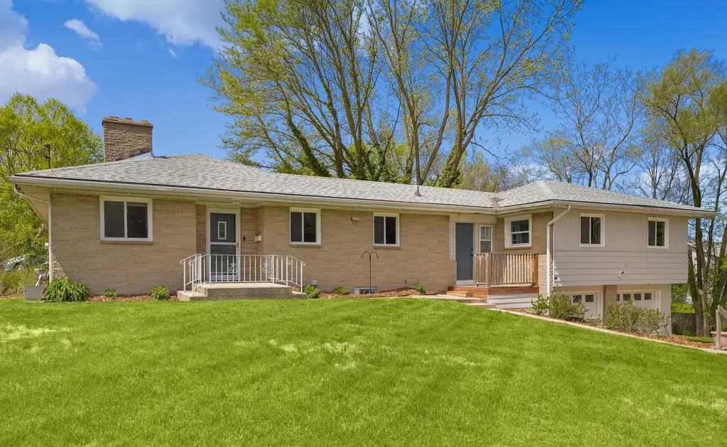 1605 Bridge Street NW Grand Rapids City MI 49504