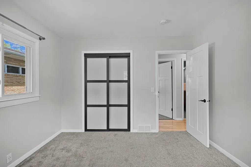 1605 Bridge Street NW Grand Rapids City MI 49504