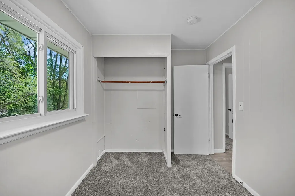 1605 Bridge Street NW Grand Rapids City MI 49504