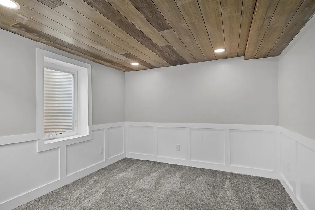 1605 Bridge Street NW Grand Rapids City MI 49504