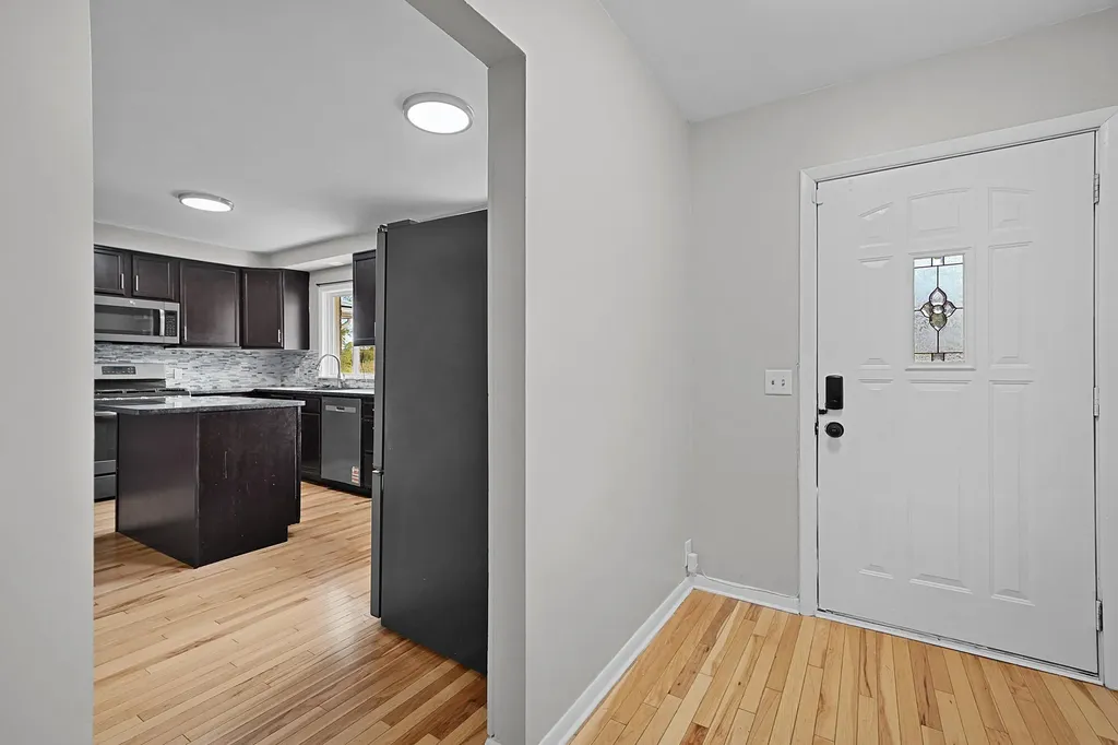 1605 Bridge Street NW Grand Rapids City MI 49504