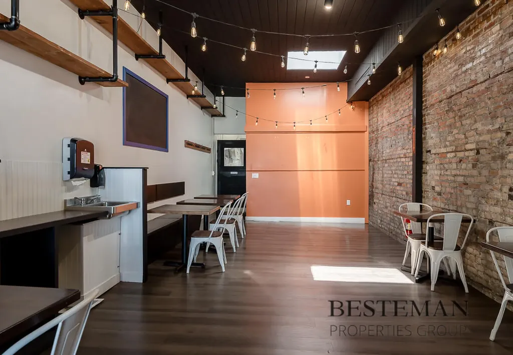 557 W Western Avenue Muskegon City MI 49440