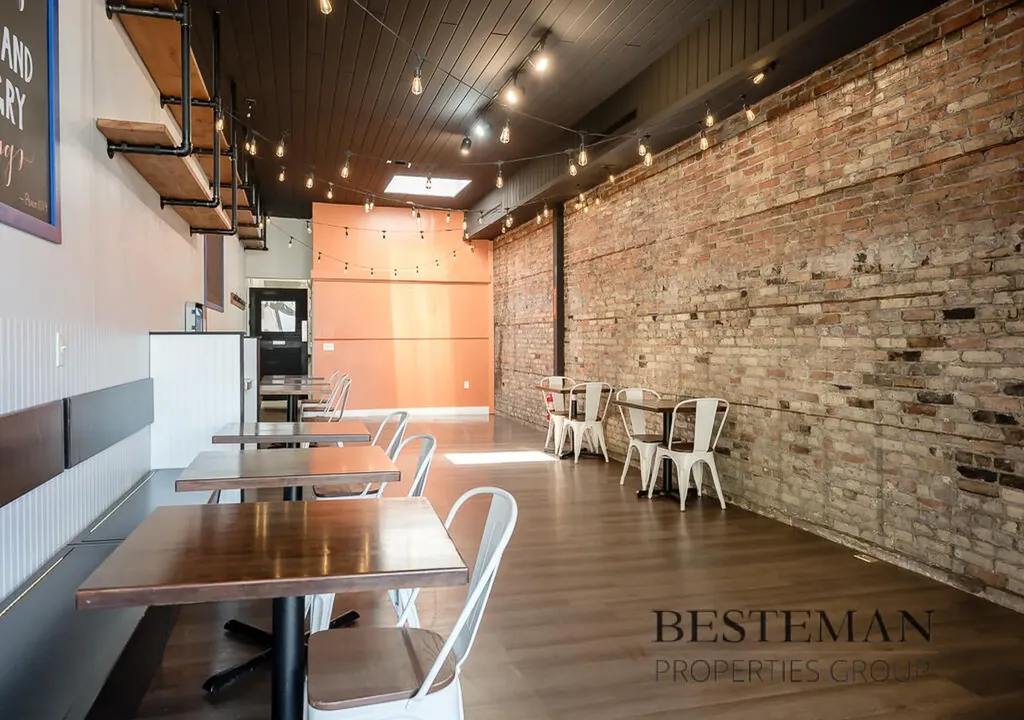 557 W Western Avenue Muskegon City MI 49440
