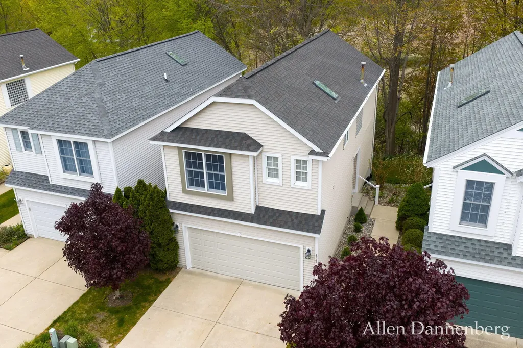 845 Bluff Creek Drive Grand Haven City MI 49417