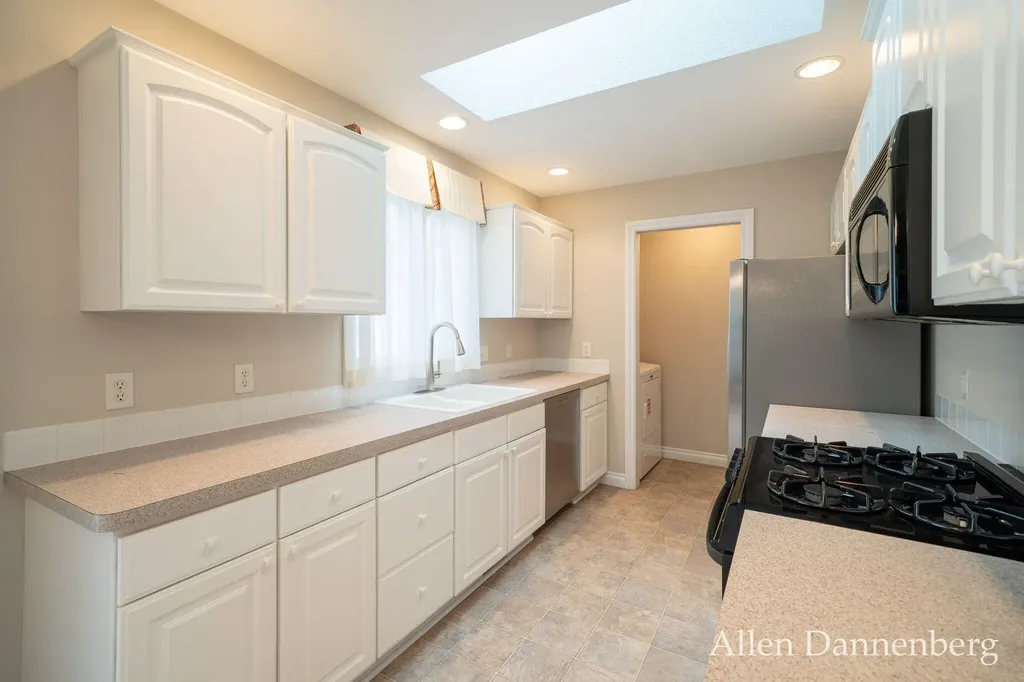 845 Bluff Creek Drive Grand Haven City MI 49417