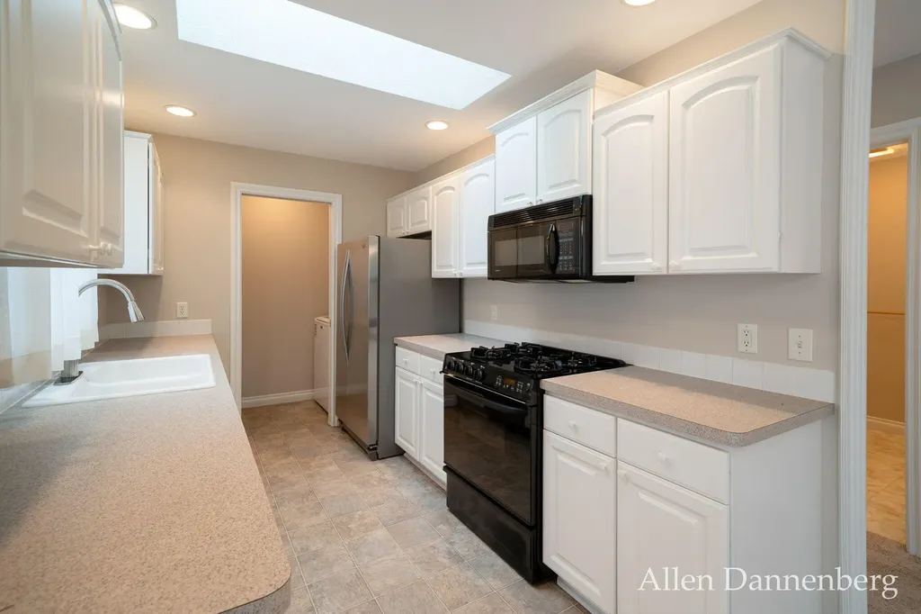 845 Bluff Creek Drive Grand Haven City MI 49417