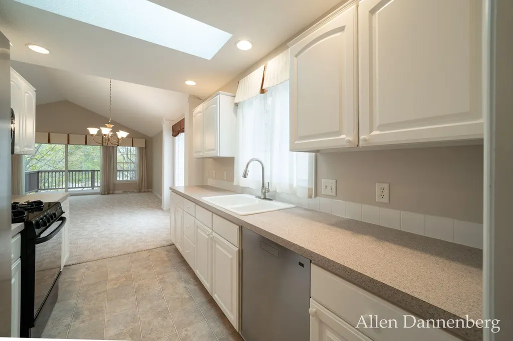 845 Bluff Creek Drive Grand Haven City MI 49417