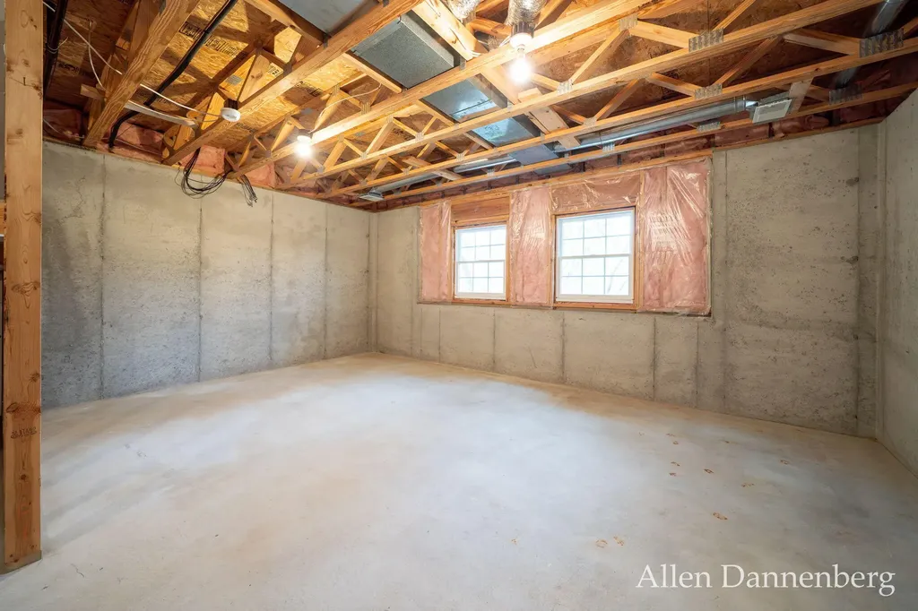 845 Bluff Creek Drive Grand Haven City MI 49417