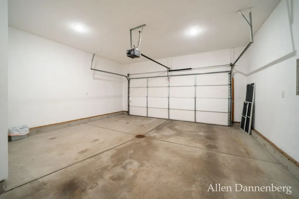 845 Bluff Creek Drive Grand Haven City MI 49417
