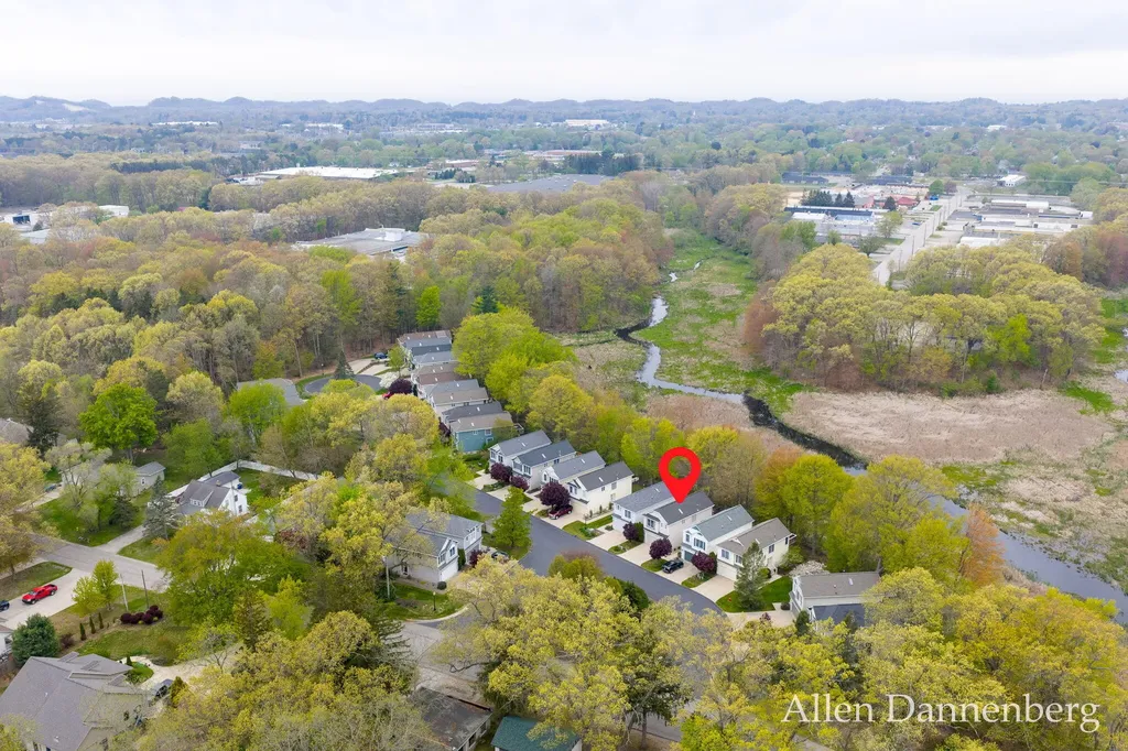 845 Bluff Creek Drive Grand Haven City MI 49417