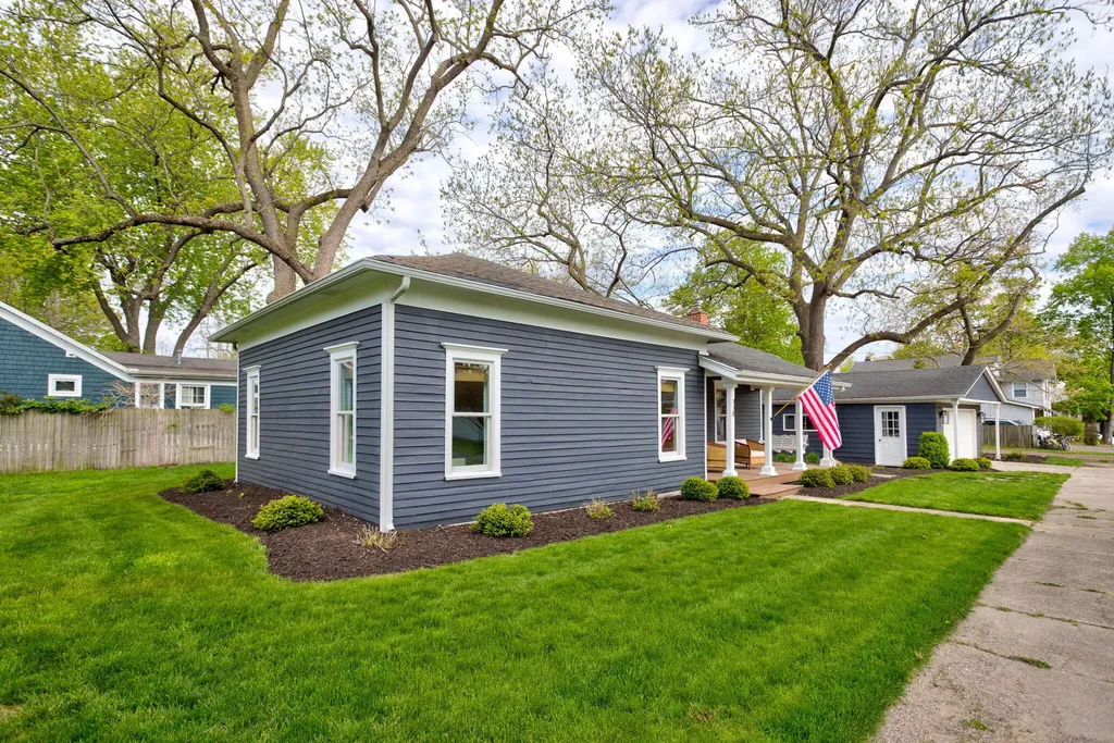 118 S Spring Street Unknown City MI 49406