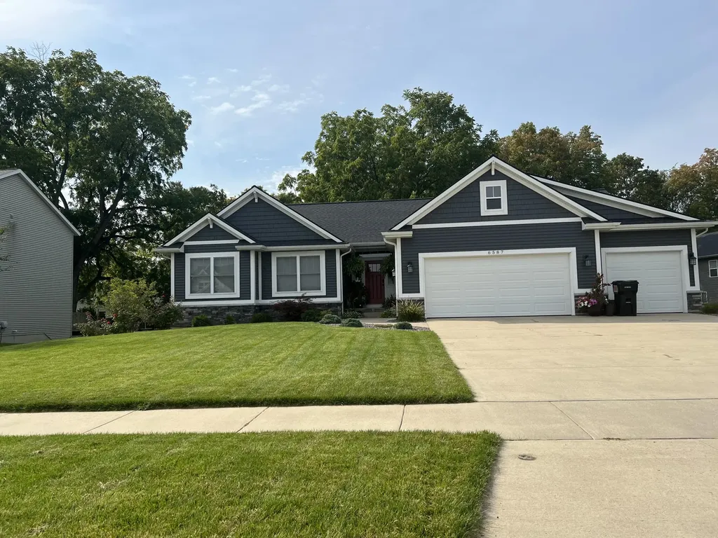 6587 Alward Drive Georgetown Charter Township MI 49426