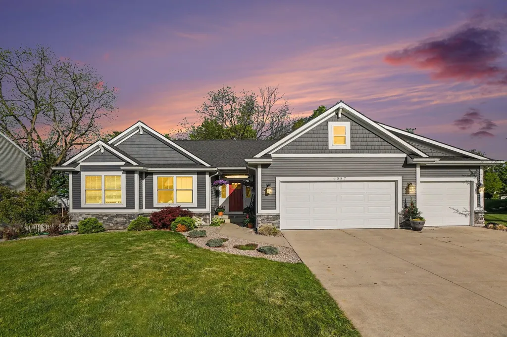 6587 Alward Drive Georgetown Charter Township MI 49426
