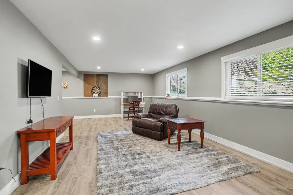 6587 Alward Drive Georgetown Charter Township MI 49426