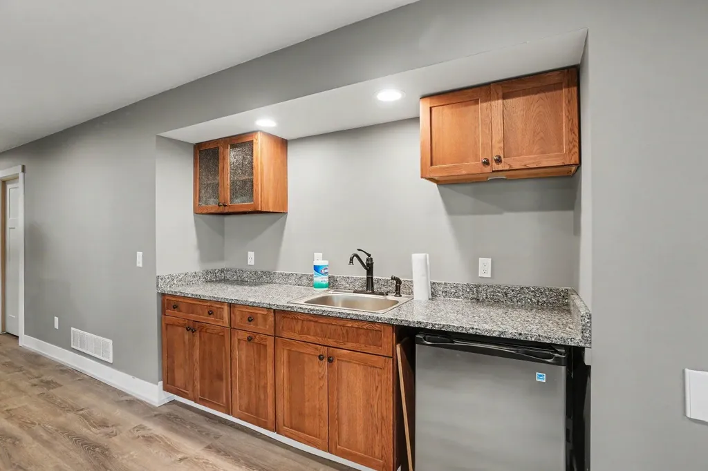 6587 Alward Drive Georgetown Charter Township MI 49426