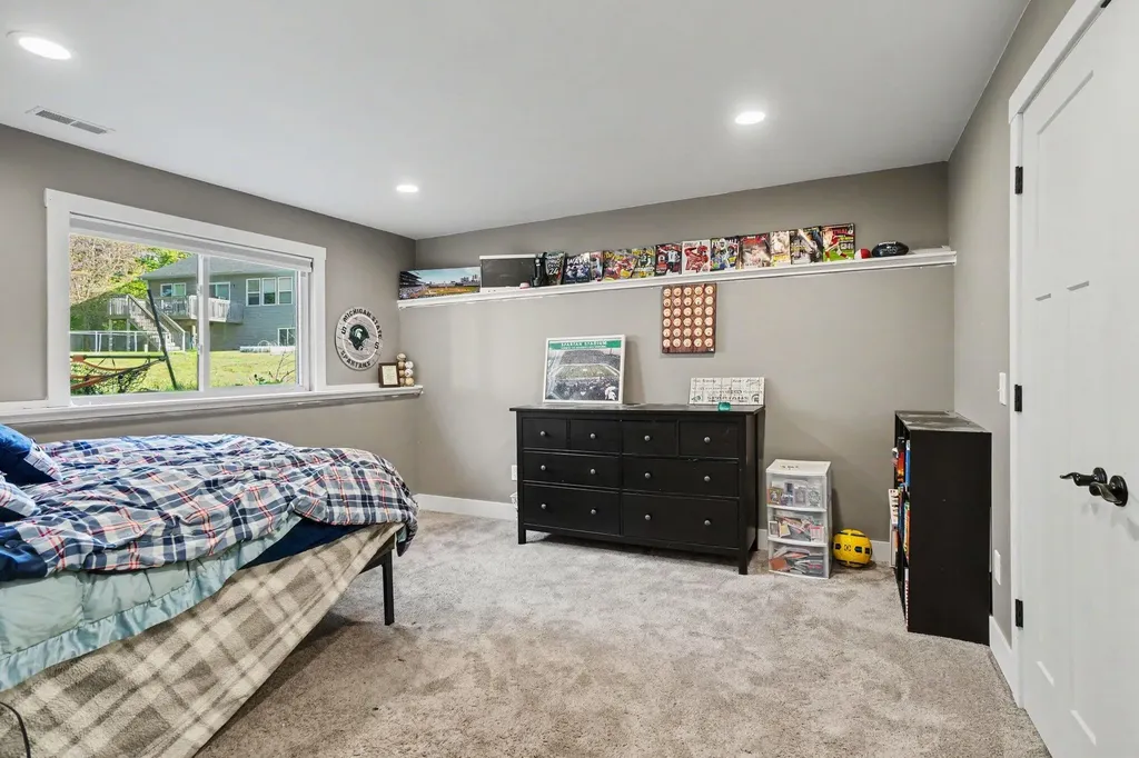 6587 Alward Drive Georgetown Charter Township MI 49426