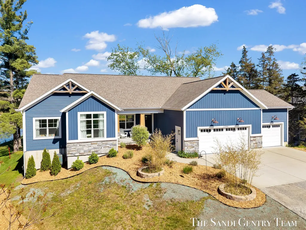 17940 Cove Street Ferrysburg City MI 49456