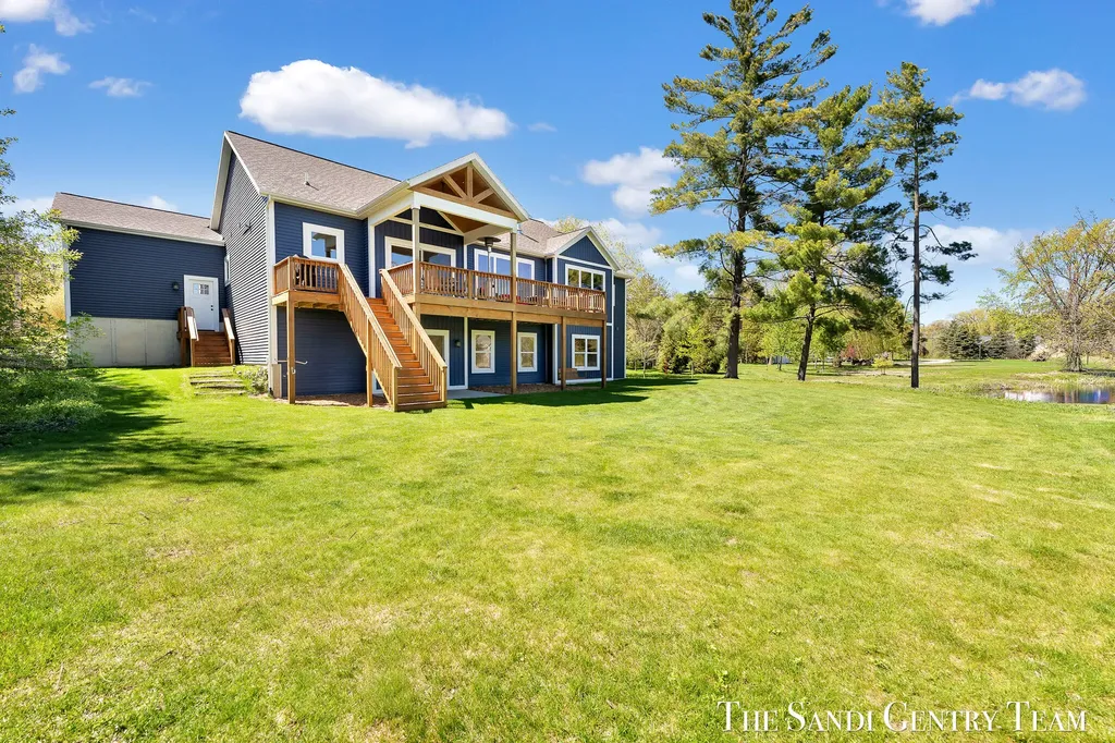 17940 Cove Street Ferrysburg City MI 49456