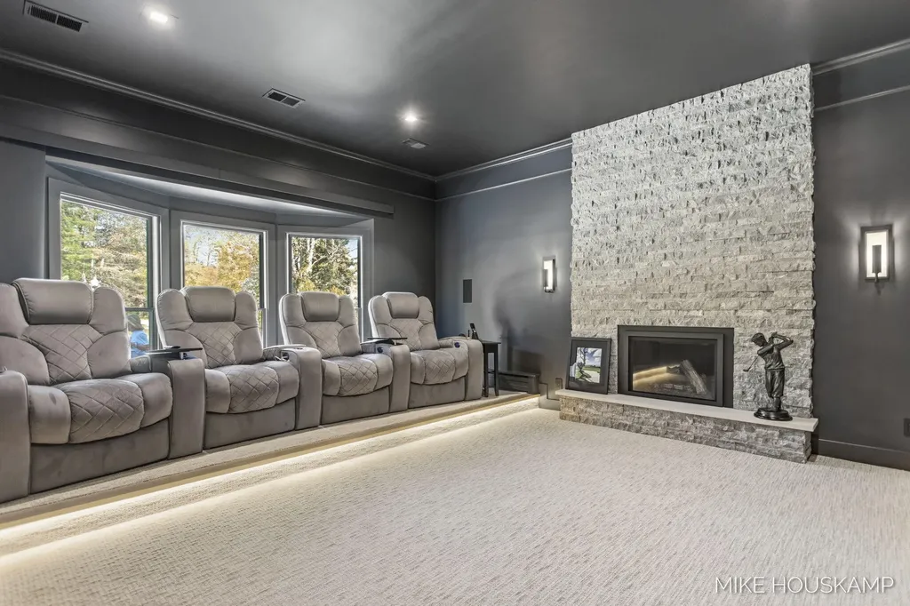 15945 Orchard Point Drive Spring Lake Township MI 49456