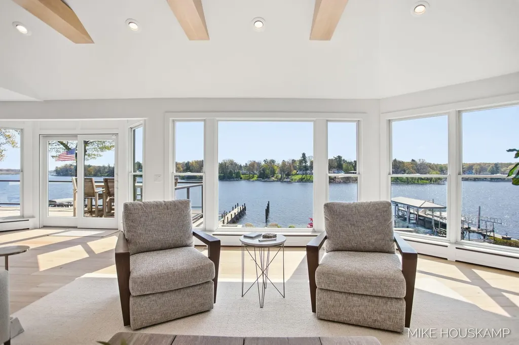 15945 Orchard Point Drive Spring Lake Township MI 49456