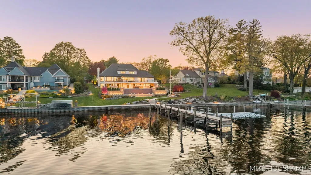 15945 Orchard Point Drive Spring Lake Township MI 49456