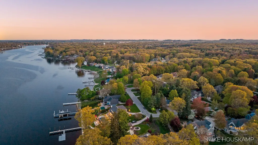 15945 Orchard Point Drive Spring Lake Township MI 49456