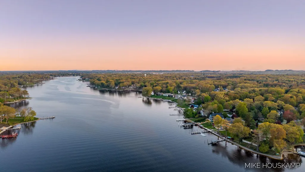 15945 Orchard Point Drive Spring Lake Township MI 49456
