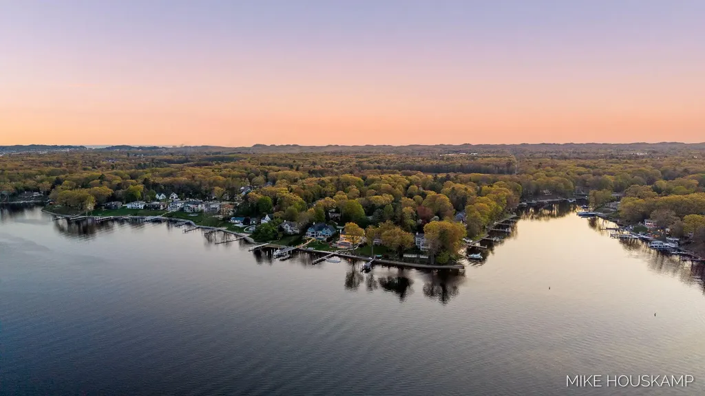 15945 Orchard Point Drive Spring Lake Township MI 49456