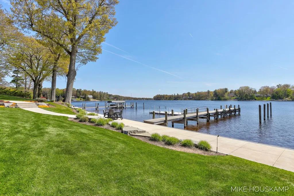 15945 Orchard Point Drive Spring Lake Township MI 49456