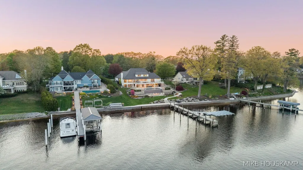 15945 Orchard Point Drive Spring Lake Township MI 49456