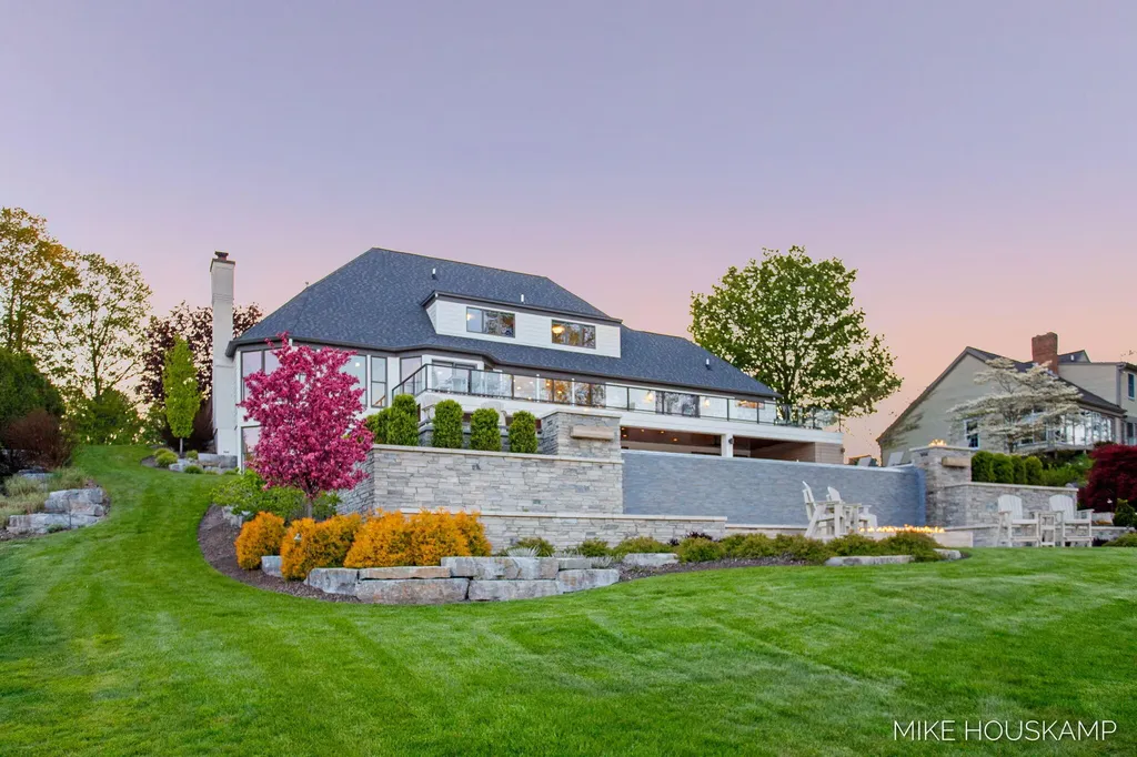 15945 Orchard Point Drive Spring Lake Township MI 49456