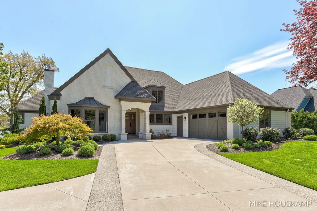15945 Orchard Point Drive Spring Lake Township MI 49456
