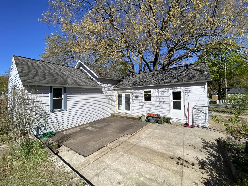 7942 Hill Street Montague City MI 49437