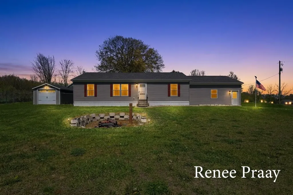 13241 Wabasis NE Spencer Township MI 49319