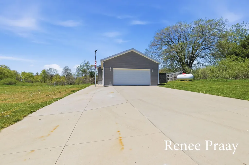 13241 Wabasis NE Spencer Township MI 49319