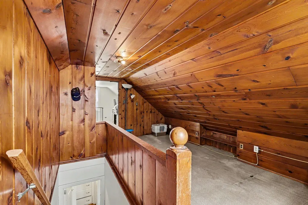 1636 Delwood Avenue SW Wyoming City MI 49509