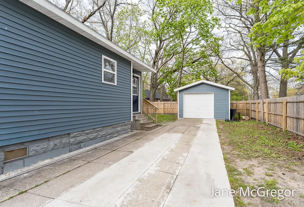 3124 5th Street Muskegon Heights City MI 49444