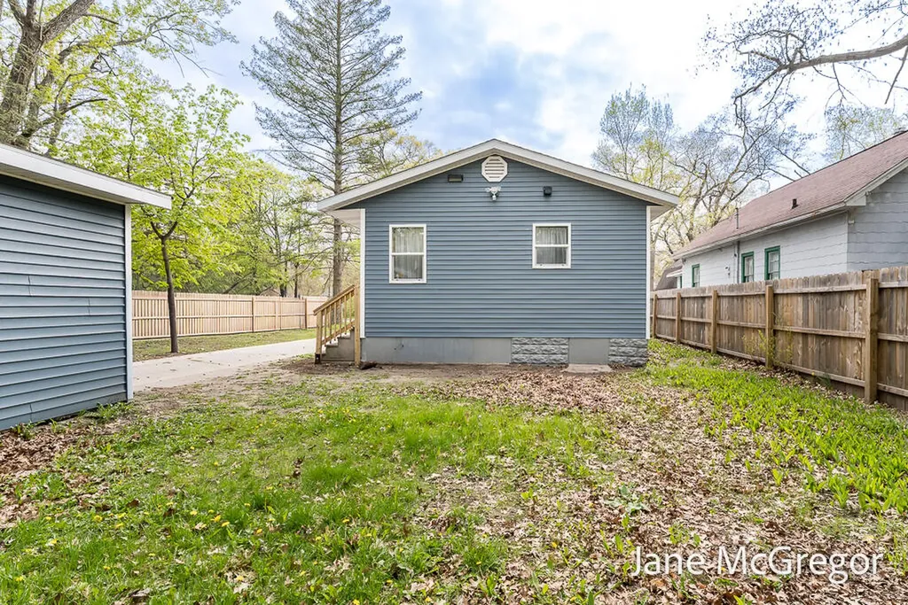 3124 5th Street Muskegon Heights City MI 49444