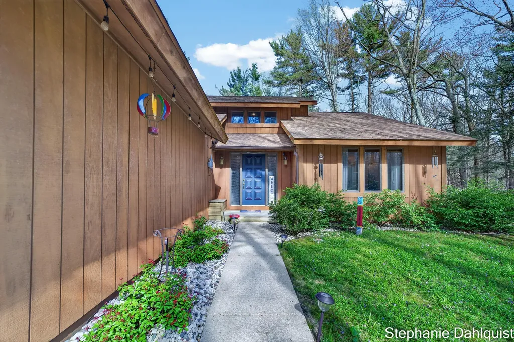 848 Scenic Drive Laketon Township MI 49445