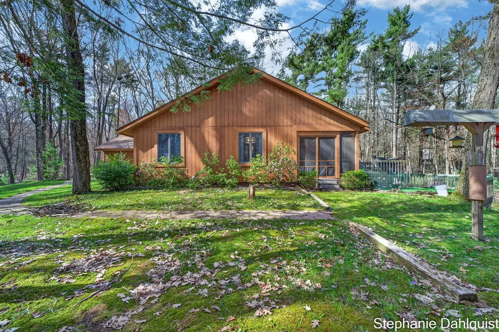 848 Scenic Drive Laketon Township MI 49445